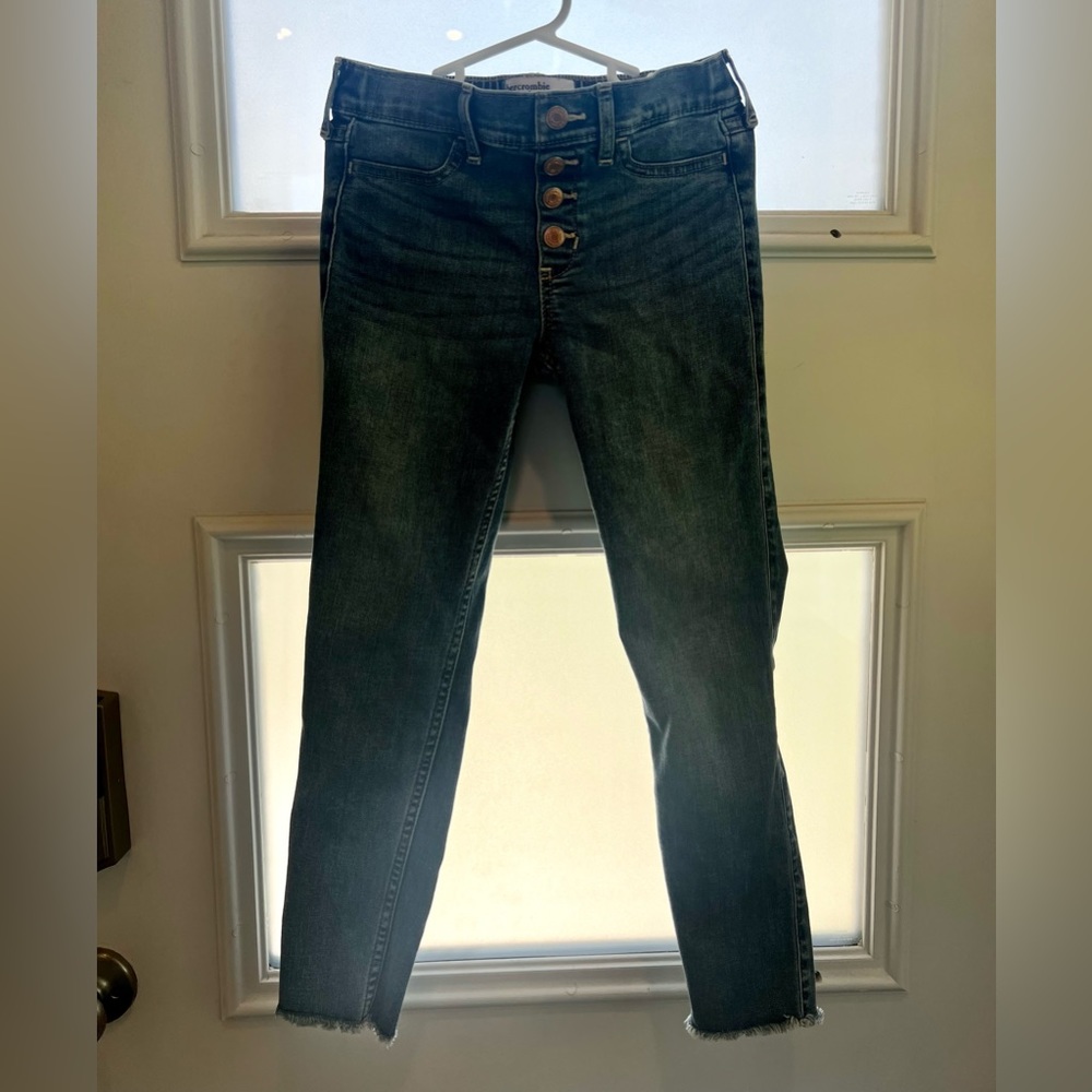 Girls Abercrombie Raw Hem Skinny Jeans Size 7/8
